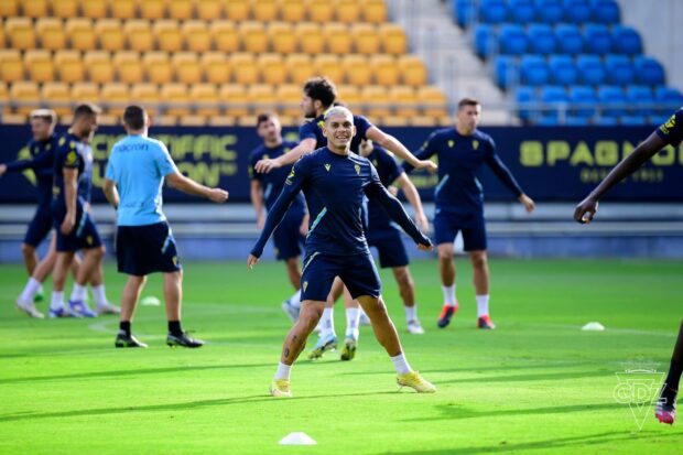 Brian Ocampo de 23 años, actual jugador del Cádiz (España)