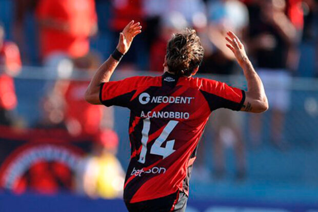 Agustin Canobbio Ath Paranaense Paco Casal