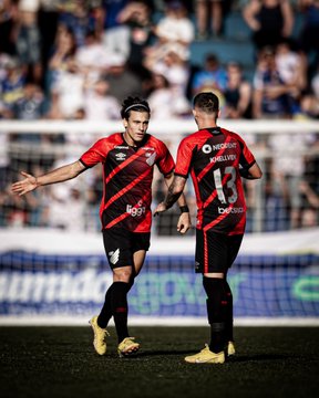 Agustin Canobbio Ath Paranaense Paco Casal