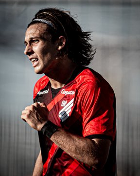 Agustin Canobbio Ath Paranaense Paco Casal